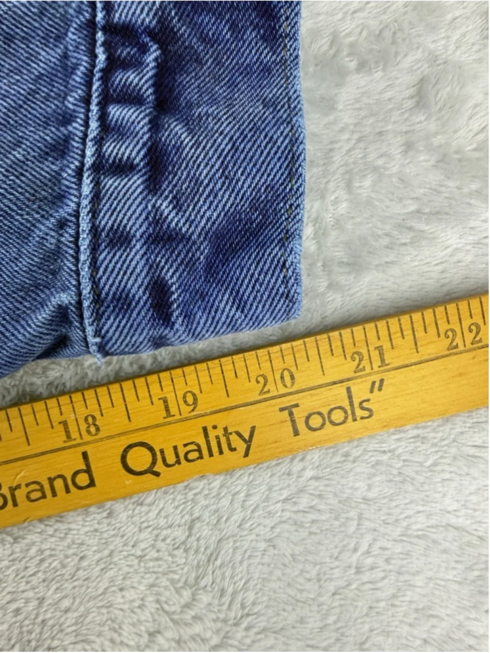 Vintage Levi's Men's Sz Large Cropped Blue Denim Trucker Fit Jacket Made In USA - Picture 7 of 16